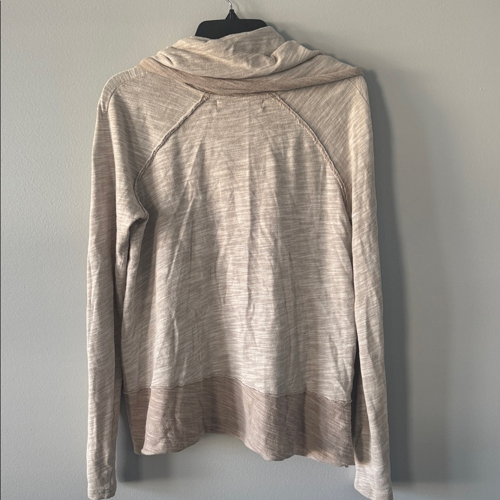 Free People FP Beach Women's Cocoon Cowl Neck Top Size M Based on Measurements - Picture 9 of 10